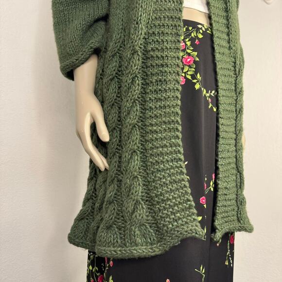 Green Cable Knit Caragain Fall 2-Buttons Fisherman Core Chucky Sweater - Picture 2 of 5